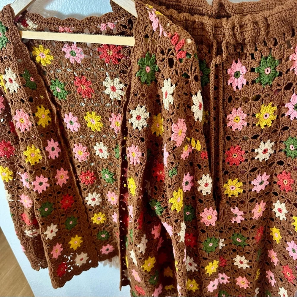 Vintage Brown Floral Crochet Sweater Set - Picture 9 of 16